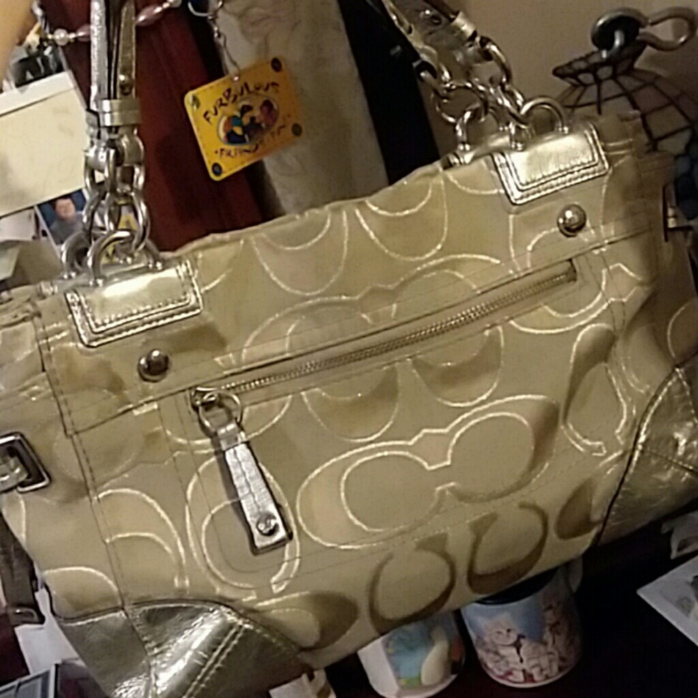 Purse - Picture 2 of 6
